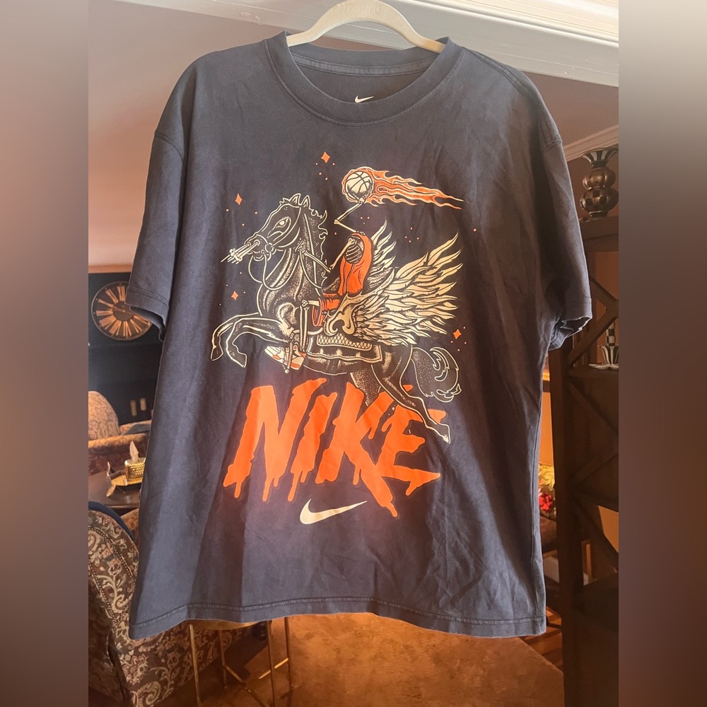 Nike Black Graphic Tee